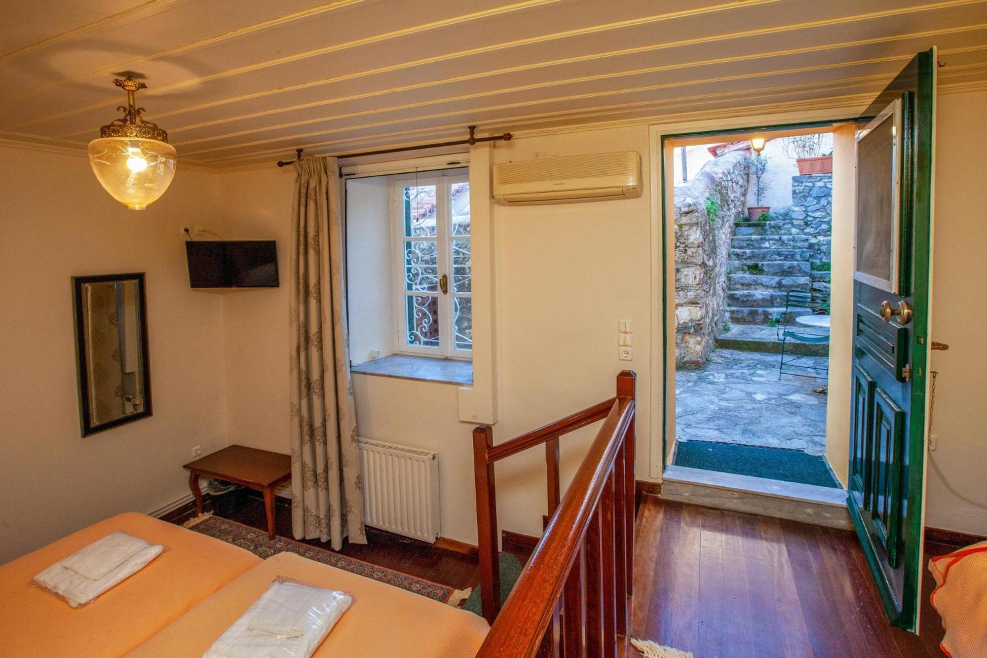 Byron Traditional Hotel Nafplio Værelse billede