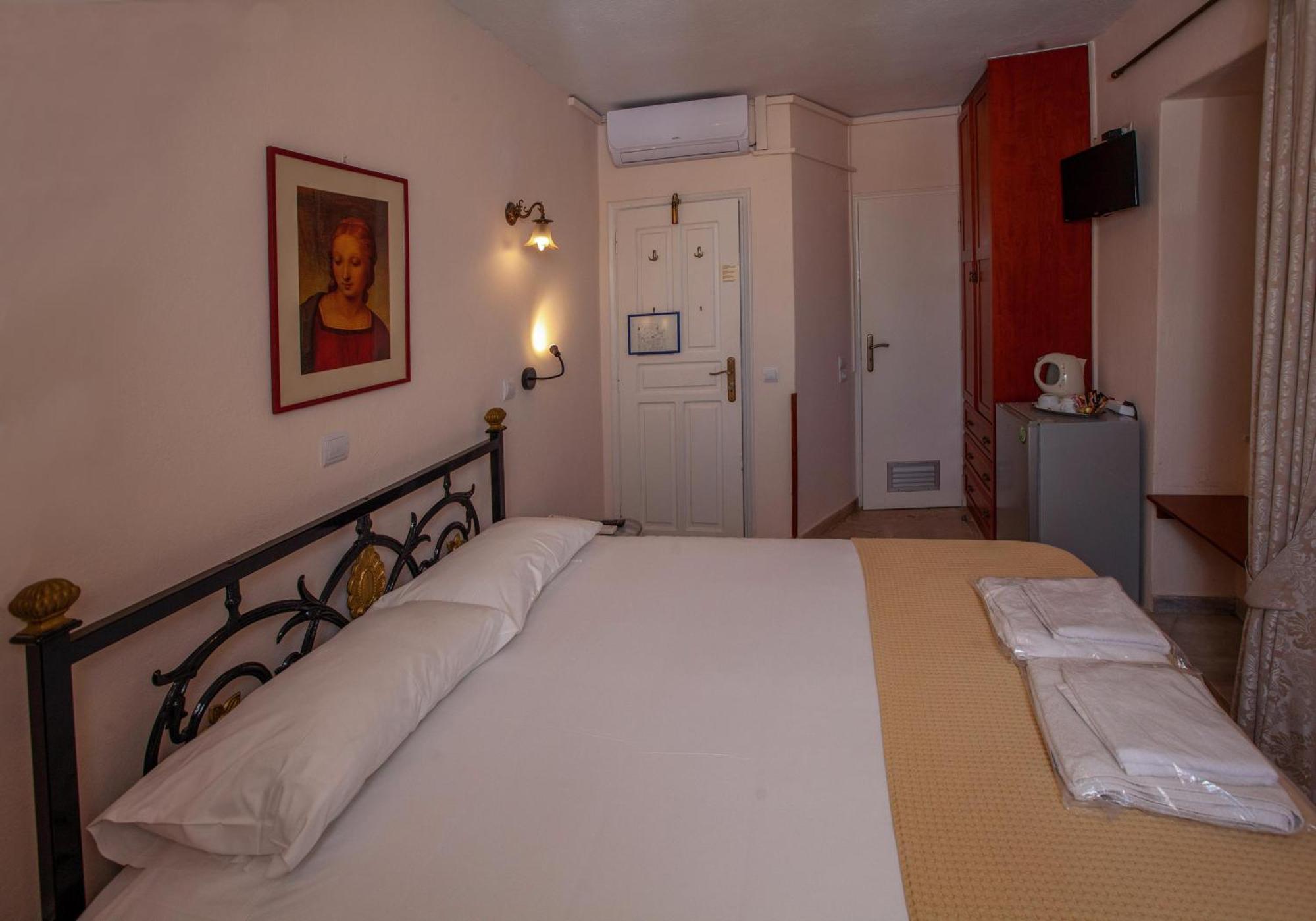 Byron Traditional Hotel Nafplio Værelse billede