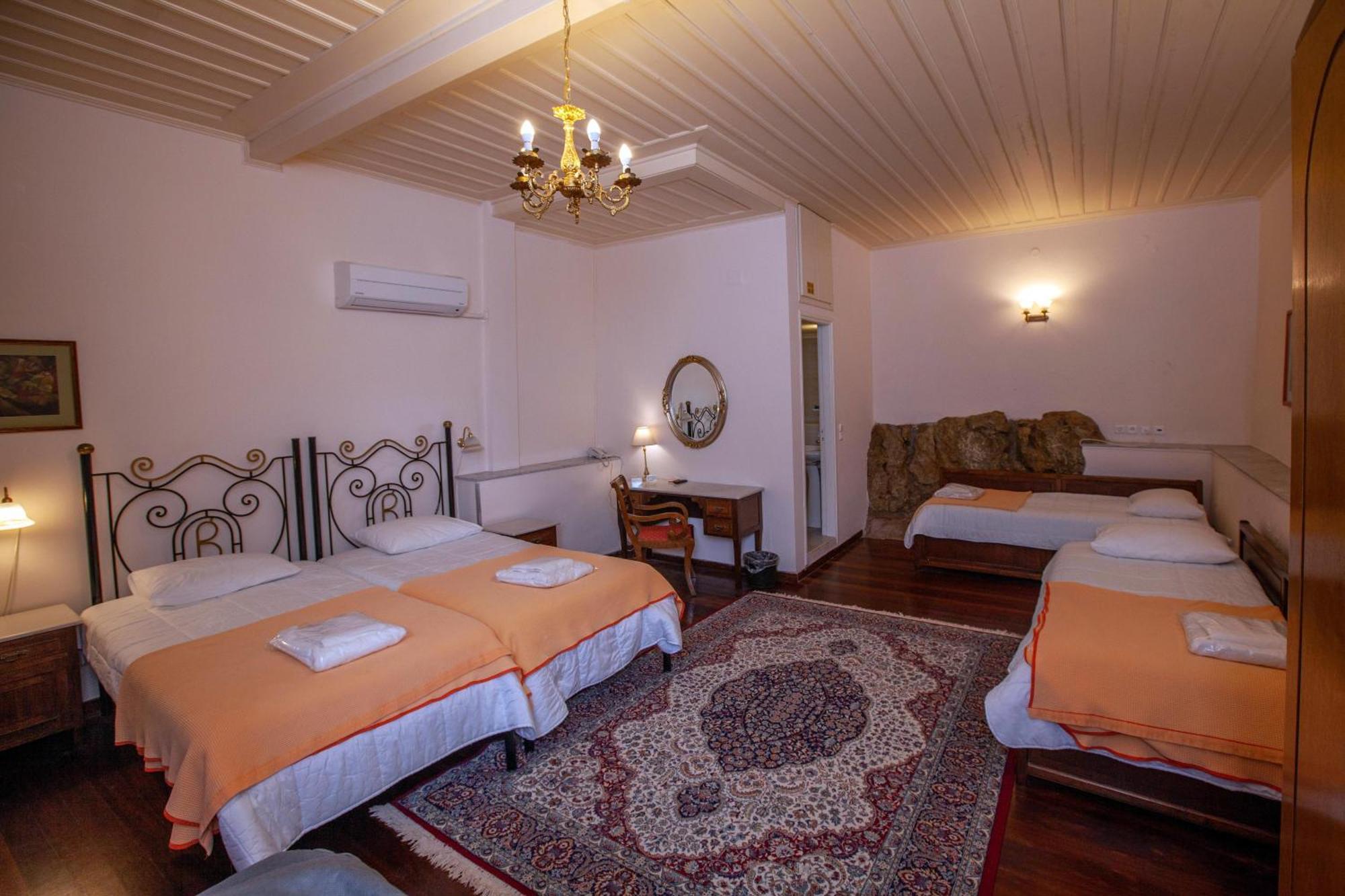 Byron Traditional Hotel Nafplio Værelse billede